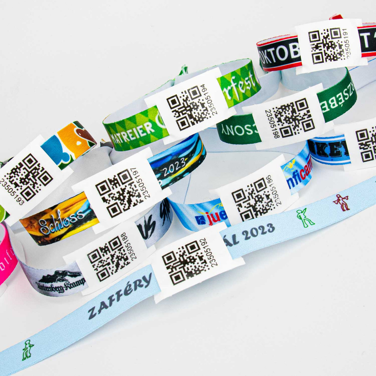 Bracciali in tessuto | Design personalizzato | Consegna rapida